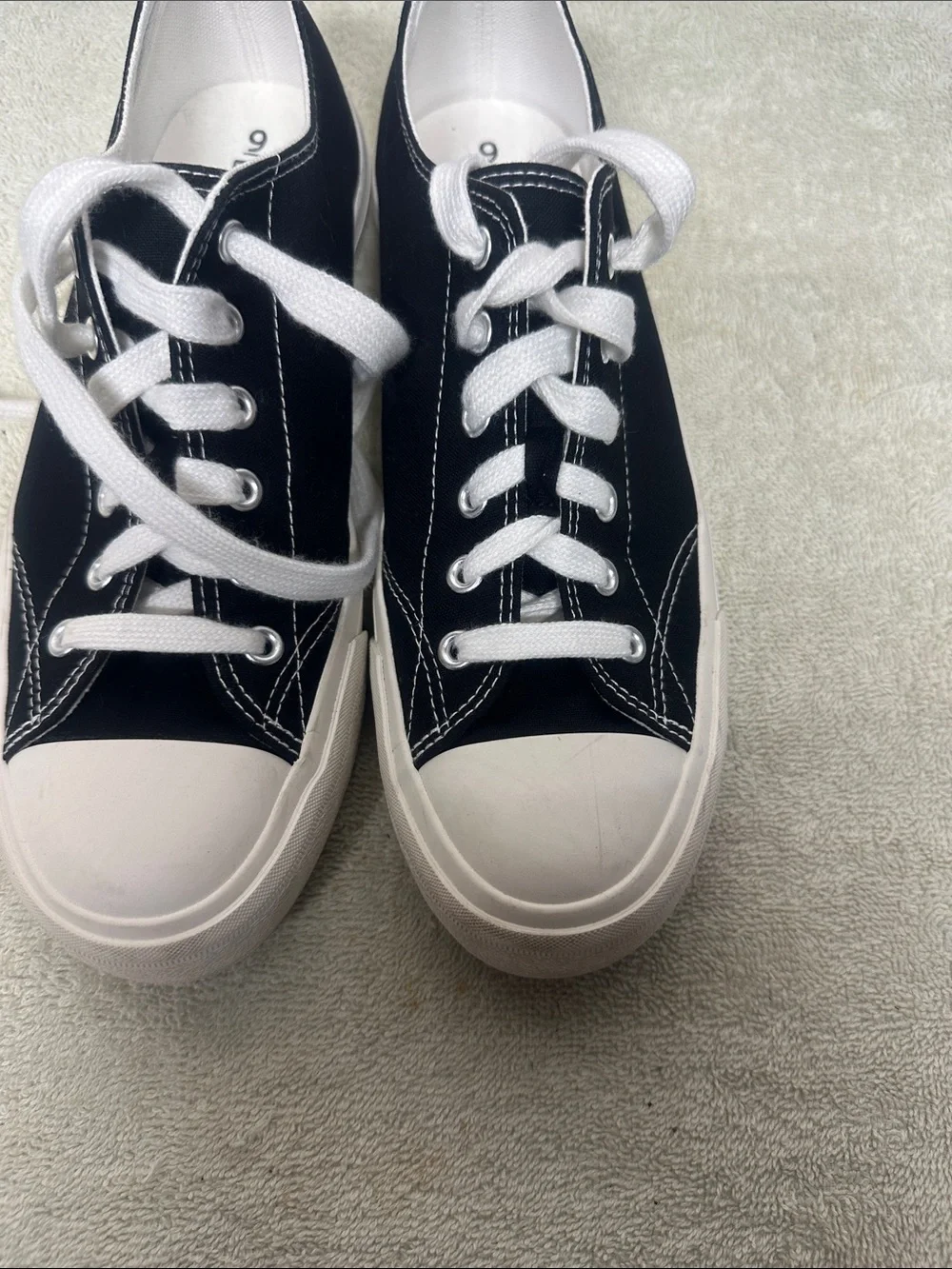 No Boundaries Black Canvas Low-Top Lace-Up Sneakers